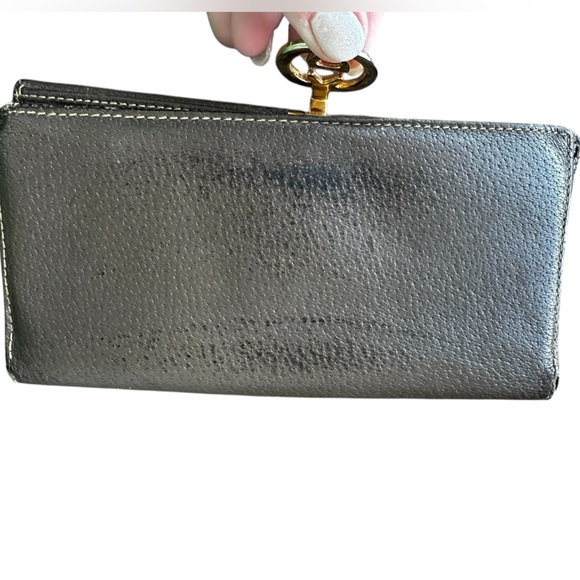 VINTAGE LEATHER GUCCI WALLET WITH BIG DOUBLE "G" CLOSURE - 7" - Picture 7 of 16